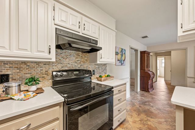 7420 Meadowview Terrace, North Richland Hills, TX 76182