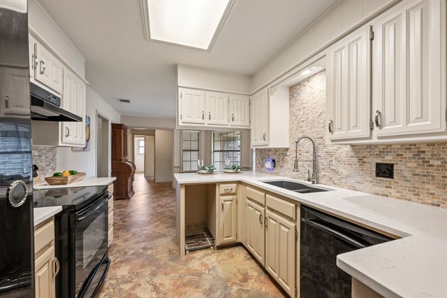 7420 Meadowview Terrace, North Richland Hills, TX 76182