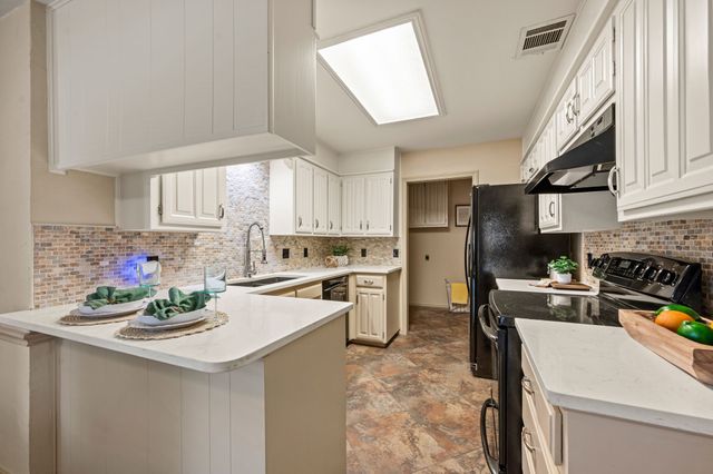 7420 Meadowview Terrace, North Richland Hills, TX 76182