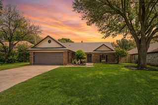 7420 Meadowview Terrace, North Richland Hills, TX 76182