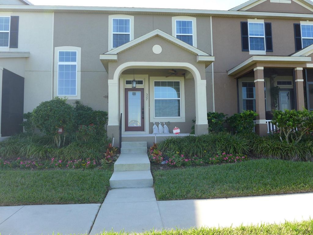 527 JUNIPER SPRINGS DRIVE, Groveland, FL 34736