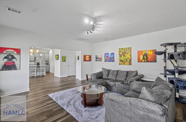 912 Meloney Drive, Hinesville, GA 31313