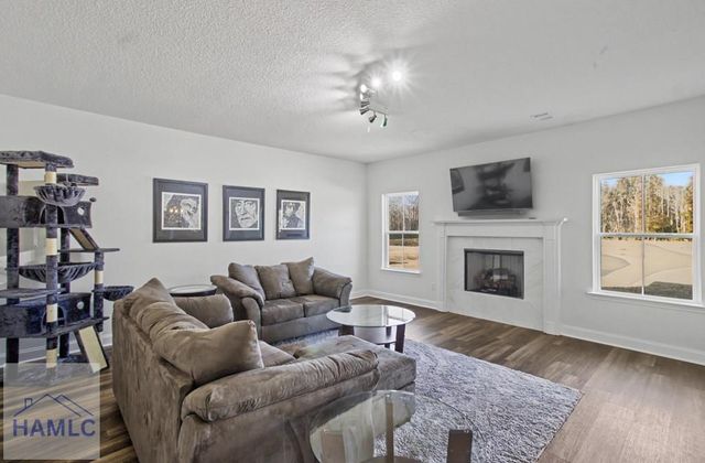 912 Meloney Drive, Hinesville, GA 31313