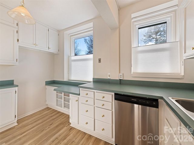 622 S Haywood Street 107, Waynesville, NC 28786