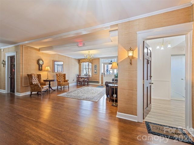 622 S Haywood Street 107, Waynesville, NC 28786