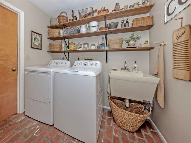 1345 OLYMPIA ROAD, Venice, FL 34293