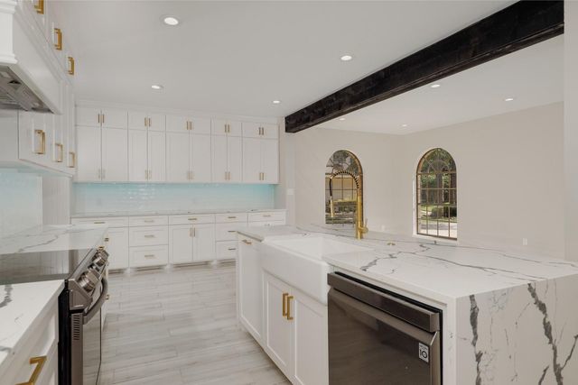 24 Hornsilver, The Woodlands, TX 77381