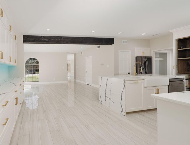 24 Hornsilver, The Woodlands, TX 77381