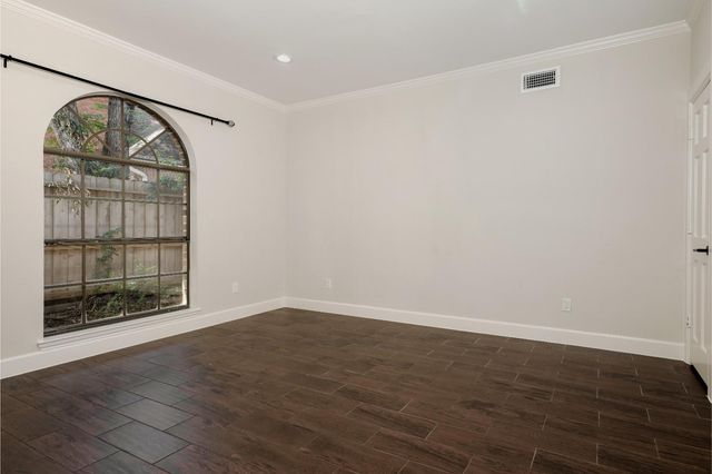 24 Hornsilver, The Woodlands, TX 77381