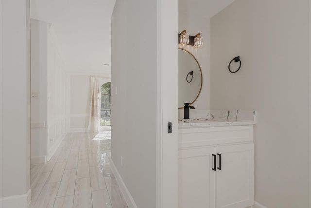 24 Hornsilver, The Woodlands, TX 77381