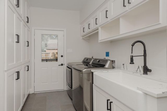 24 Hornsilver, The Woodlands, TX 77381