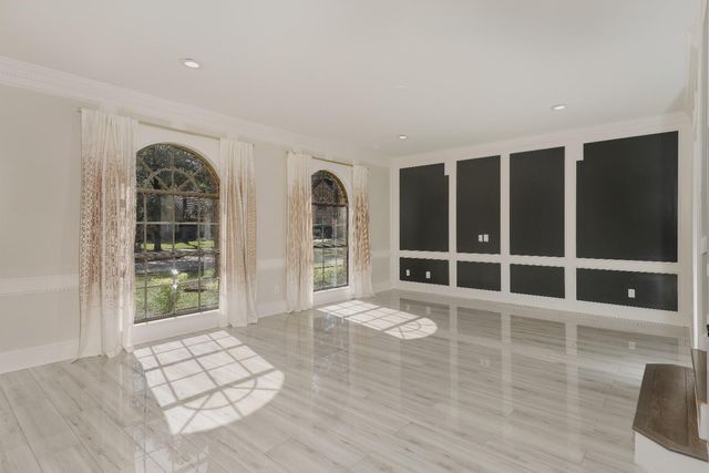 24 Hornsilver, The Woodlands, TX 77381