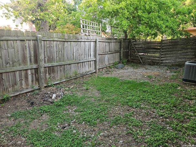 5319 ASHBURY DR, San Antonio, TX 78250