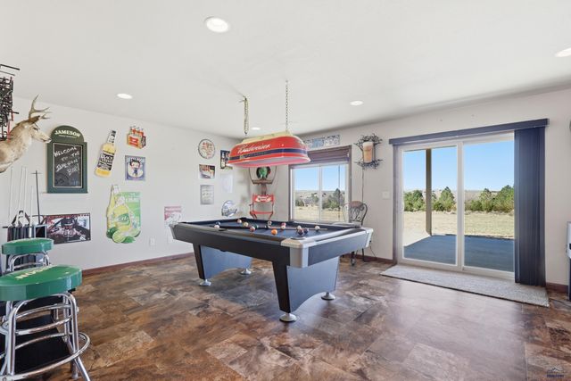 13378 SUNSET LN, Hot Springs, SD 57747