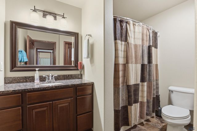 13378 SUNSET LN, Hot Springs, SD 57747