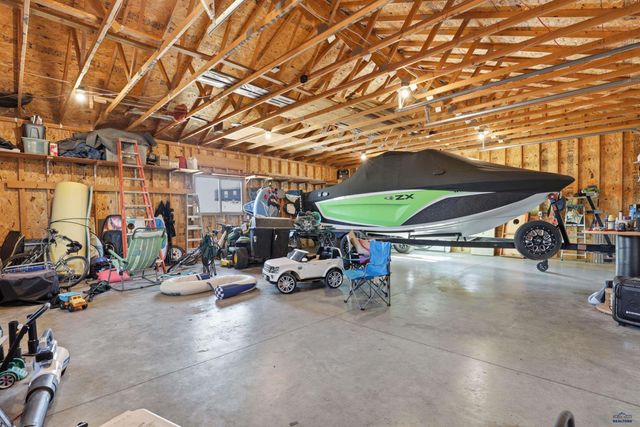 13378 SUNSET LN, Hot Springs, SD 57747