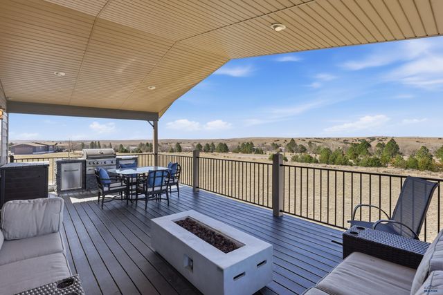 13378 SUNSET LN, Hot Springs, SD 57747