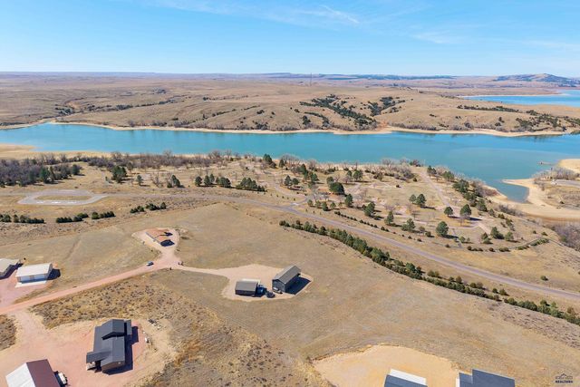 13378 SUNSET LN, Hot Springs, SD 57747