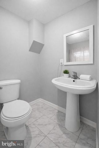 817 TULIP ST, Camden, NJ 08104