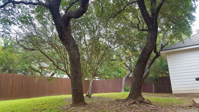 4426 James Bowie, San Antonio, TX 78253