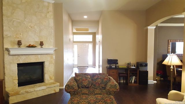 4426 James Bowie, San Antonio, TX 78253