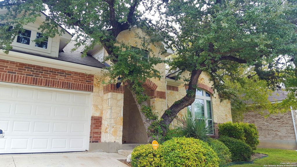 4426 James Bowie, San Antonio, TX 78253