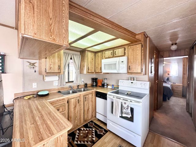 219 S MOTHERLODE Drive, Apache Junction, AZ 85119