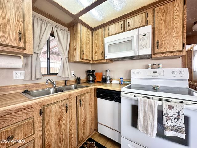 219 S MOTHERLODE Drive, Apache Junction, AZ 85119