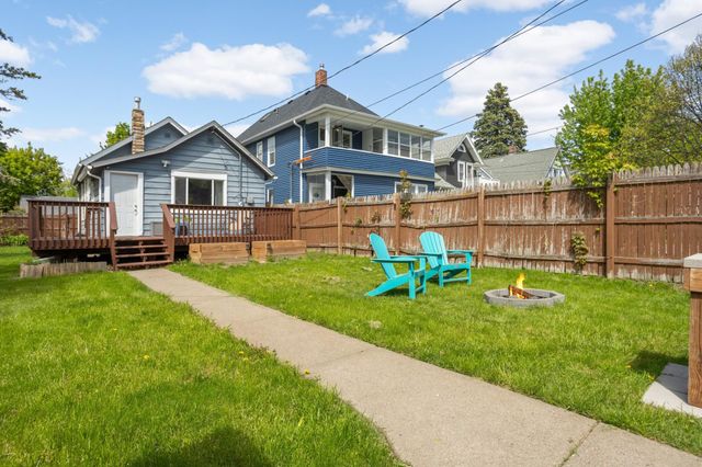 978 3rd Street E, Saint Paul, MN 55106