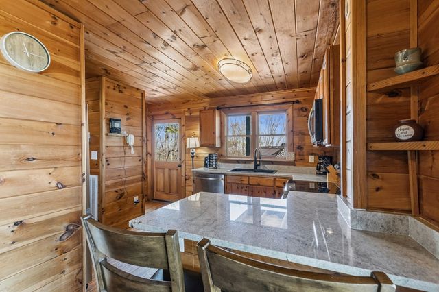 220 Eagle Ridge, Morganton, GA 30560