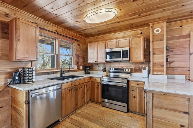 220 Eagle Ridge, Morganton, GA 30560