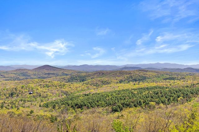 220 Eagle Ridge, Morganton, GA 30560