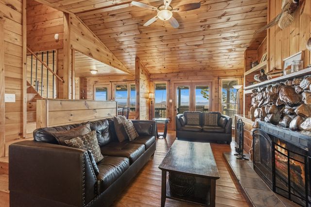 220 Eagle Ridge, Morganton, GA 30560