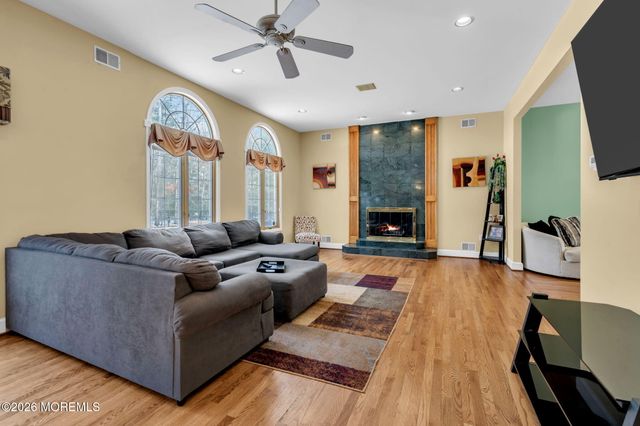 7 Koala Court, Colts Neck, NJ 07722