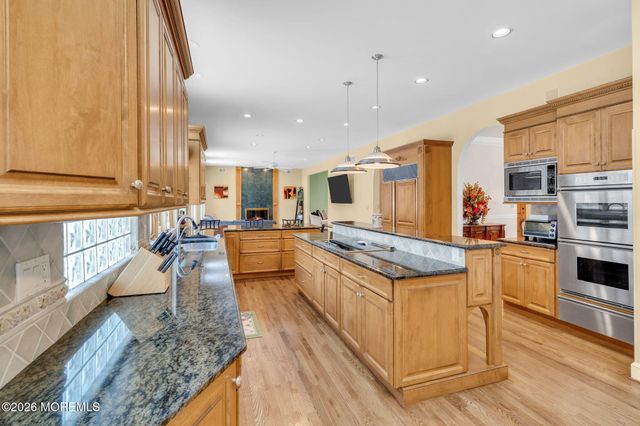 7 Koala Court, Colts Neck, NJ 07722