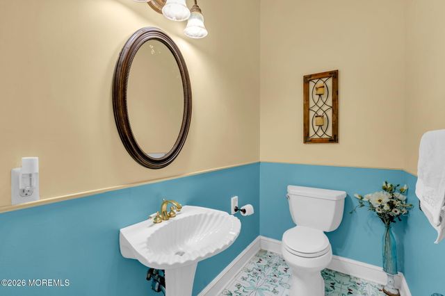 7 Koala Court, Colts Neck, NJ 07722