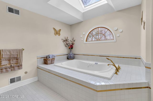 7 Koala Court, Colts Neck, NJ 07722