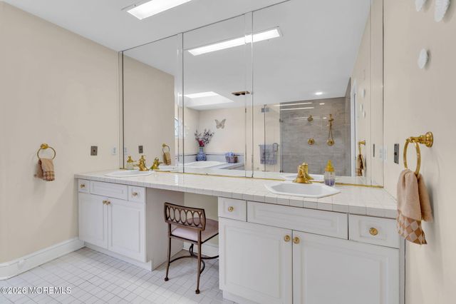 7 Koala Court, Colts Neck, NJ 07722