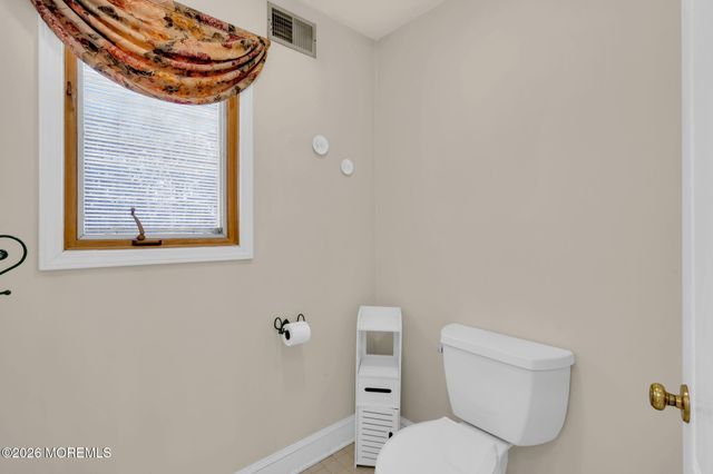 7 Koala Court, Colts Neck, NJ 07722