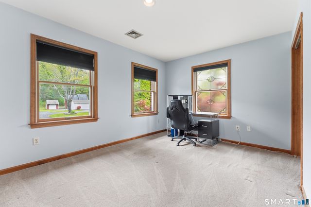 877 Newgate Road, Suffield, CT 06093