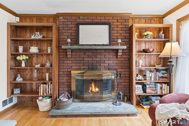 877 Newgate Road, Suffield, CT 06093