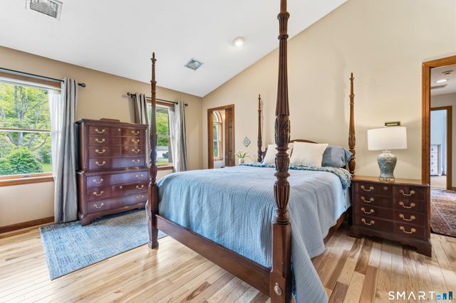877 Newgate Road, Suffield, CT 06093