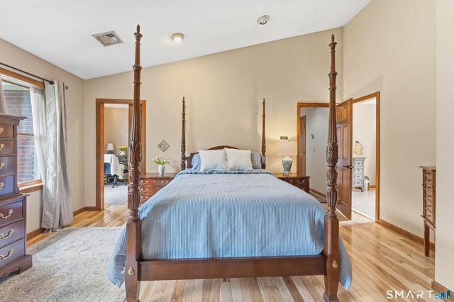 877 Newgate Road, Suffield, CT 06093