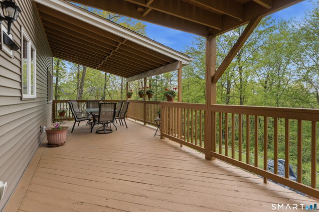 877 Newgate Road, Suffield, CT 06093