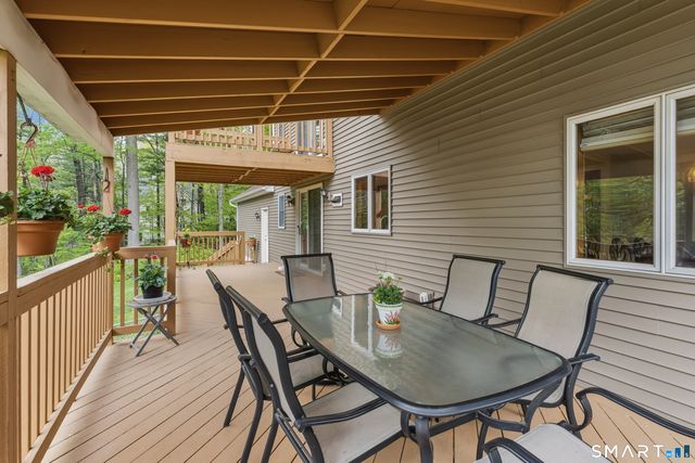 877 Newgate Road, Suffield, CT 06093