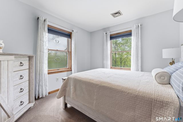 877 Newgate Road, Suffield, CT 06093