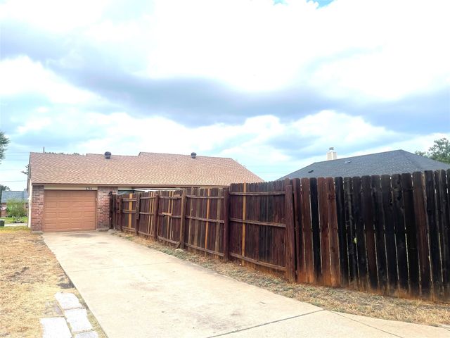 2714 Western Drive, Garland, TX 75042