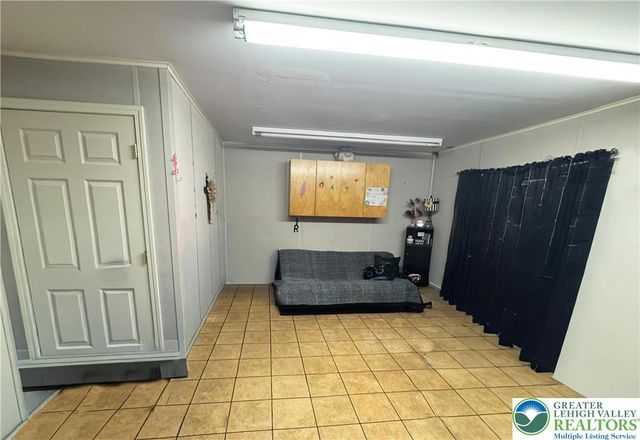 2609 Chestnut Lane, Forks Twp, PA 18040