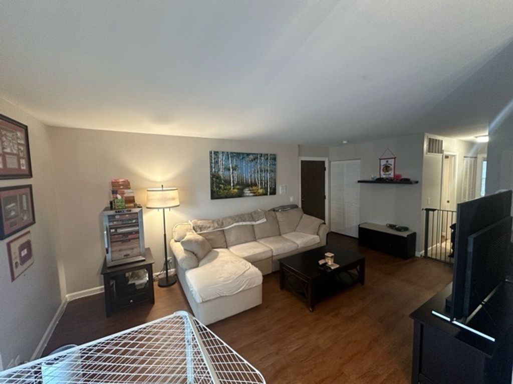 109 Sussex Circle C1, Schaumburg, IL 60193 — photo 5