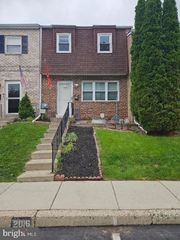 2016 BAYLESS PL #CONDO Q-4, Norristown, PA 19403